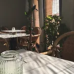 Hotel Peler