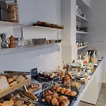 Hotel Peler