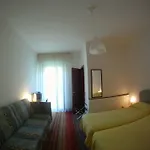 Hotel Peler 2*