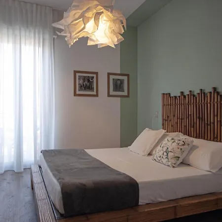 Peler Otel 2*