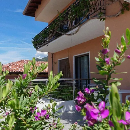 Otel Peler