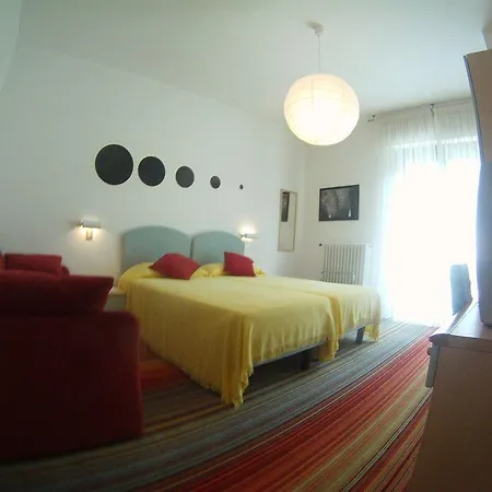 Otel Peler