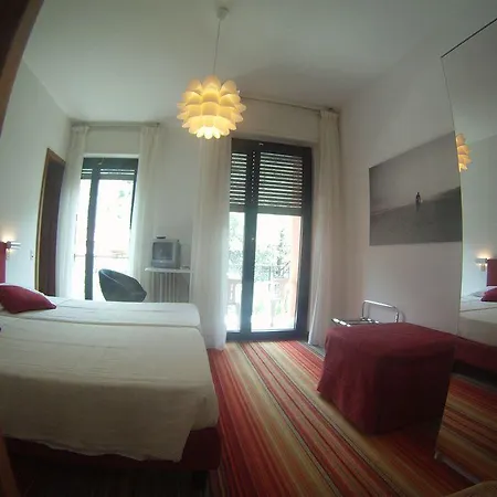 Otel Peler