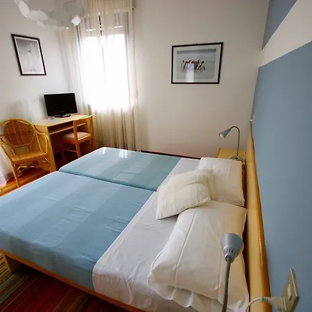 Otel Peler