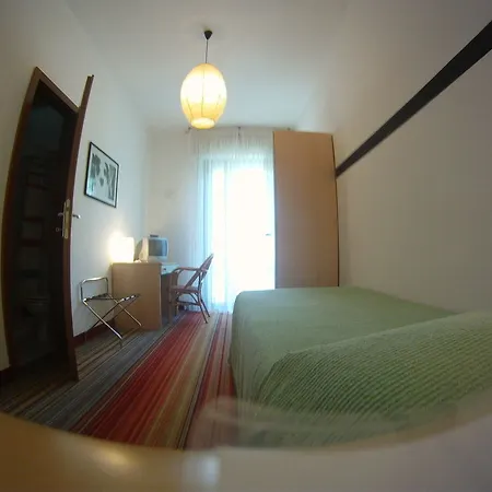 Otel Peler